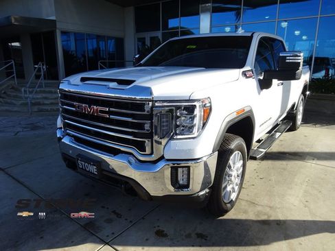 Used 2021 GMC Sierra 2500 SLT w/ SLT Premium Package image 3