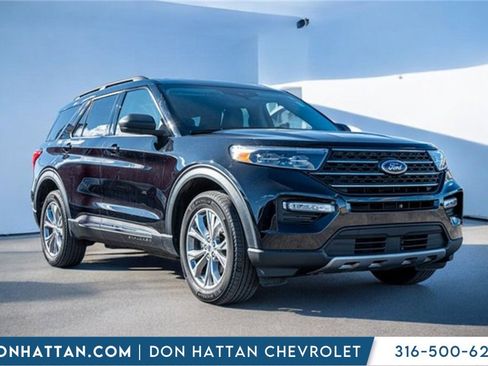 Used 2023 Ford Explorer XLT w/ Equipment Group 202A image 35