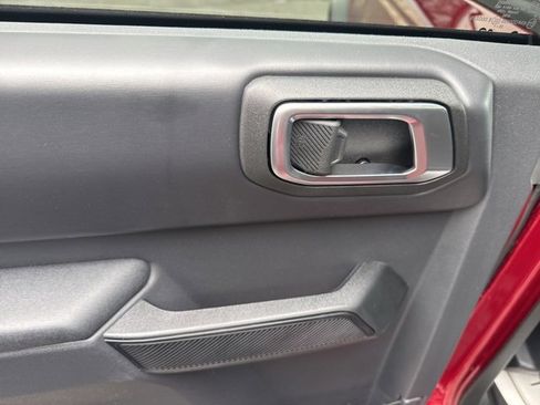 New 2025 Ford Bronco Badlands image 11