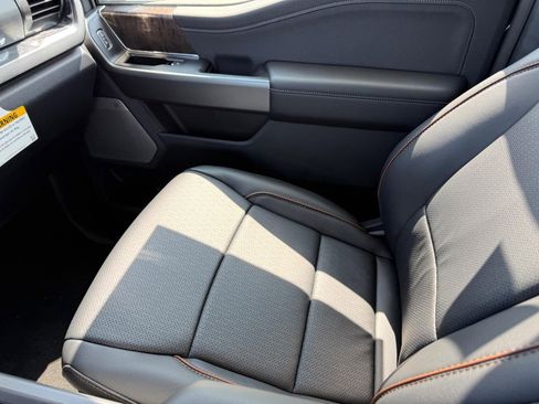 New 2026 Ford F350 Lariat w/ Black Appearance Package image 20