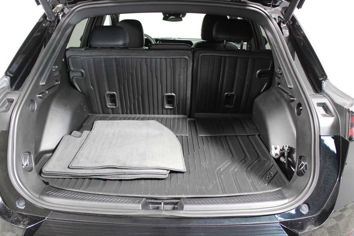 Used 2024 Chevrolet Equinox EV LT w/ LPO, All-Weather Mat Package FWD image 22
