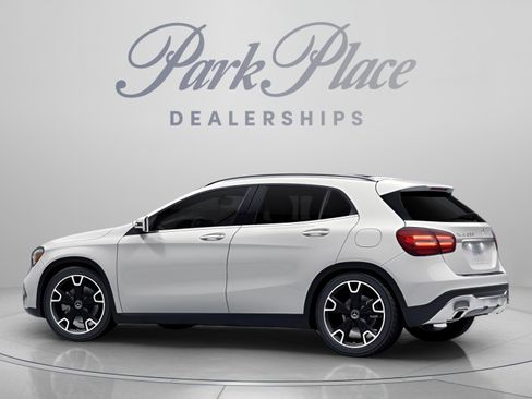Used 2018 Mercedes-Benz GLA 250 image 10