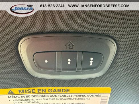 Used 2025 Chrysler Pacifica Select FWD image 24
