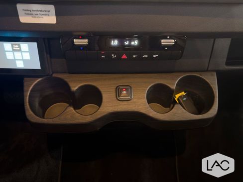 Used 2022 Mercedes-Benz Sprinter 2500 image 30