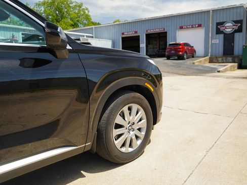 Used 2023 Hyundai Palisade SEL w/ Winter Package AWD/4WD image 18