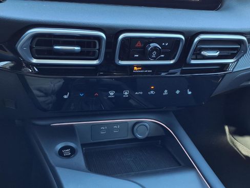 New 2026 Nissan Sentra SV image 18