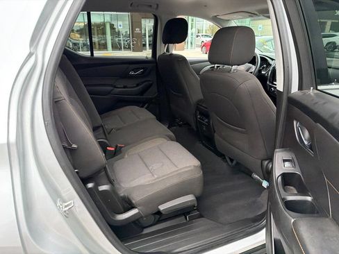 Used 2020 Chevrolet Traverse LS FWD image 20