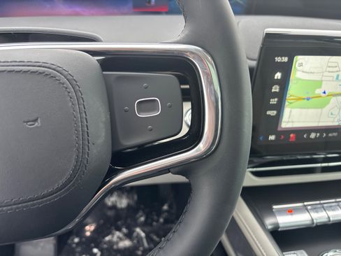New 2026 Lincoln Nautilus Reserve AWD/4WD image 18