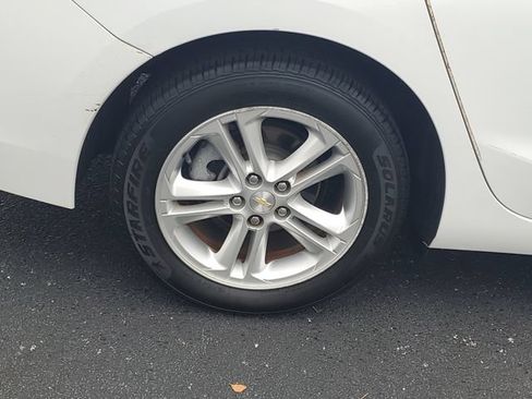 Certified 2016 Chevrolet Cruze LT FWD image 7