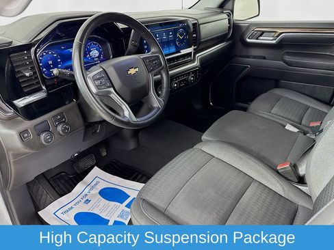 Used 2023 Chevrolet Silverado 1500 LT image 10