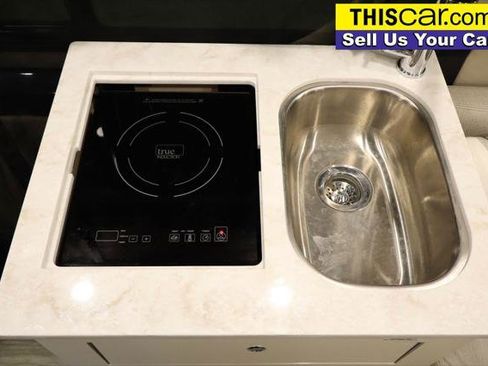 Used 2020 Mercedes-Benz Sprinter 2500 image 24