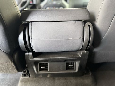 Used 2020 Chevrolet Silverado 1500 Custom w/ Custom Value Package image 25