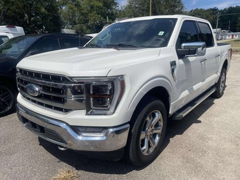 Used 2023 Ford F150 Lariat w/ Equipment Group 502A High AWD/4WD image 3
