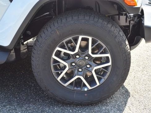 New 2026 Jeep Wrangler Unlimited Sahara AWD/4WD image 10