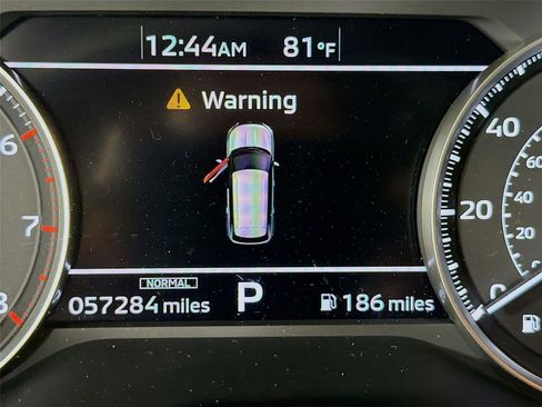 Used 2022 Mitsubishi Outlander ES AWD/4WD image 13