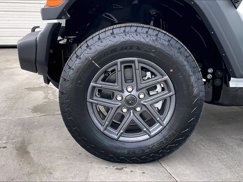 New 2026 Jeep Wrangler Unlimited Sport AWD/4WD image 11