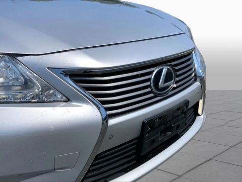 Used 2014 Lexus ES 350 w/ Luxury Package FWD image 29