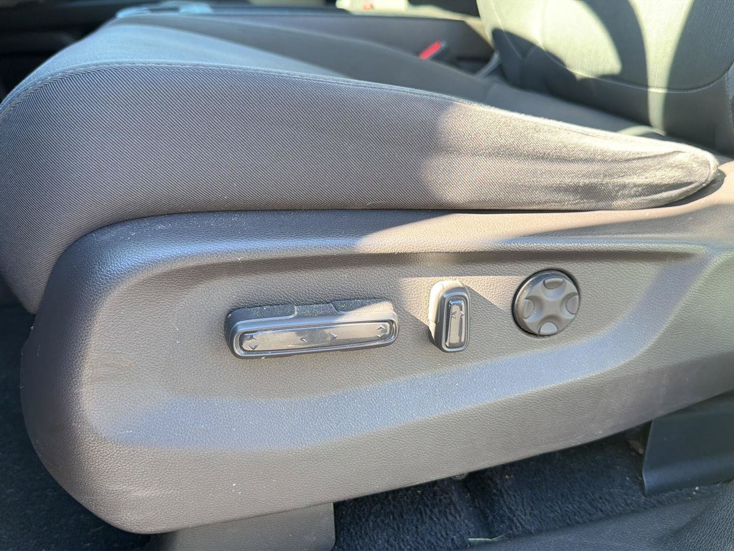 Used 2019 Honda Odyssey EX image 16