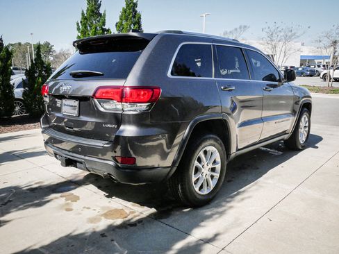 Used 2021 Jeep Grand Cherokee Laredo image 10