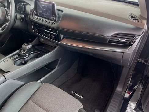 Used 2023 Nissan Rogue SV FWD image 28