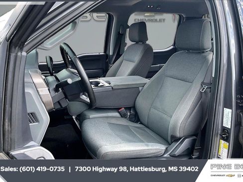 Used 2025 Ford F150 XLT w/ Equipment Group 301A Standard AWD/4WD image 18