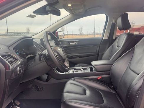 Used 2022 Ford Edge Titanium w/ Class II Trailer Tow Package AWD/4WD image 8