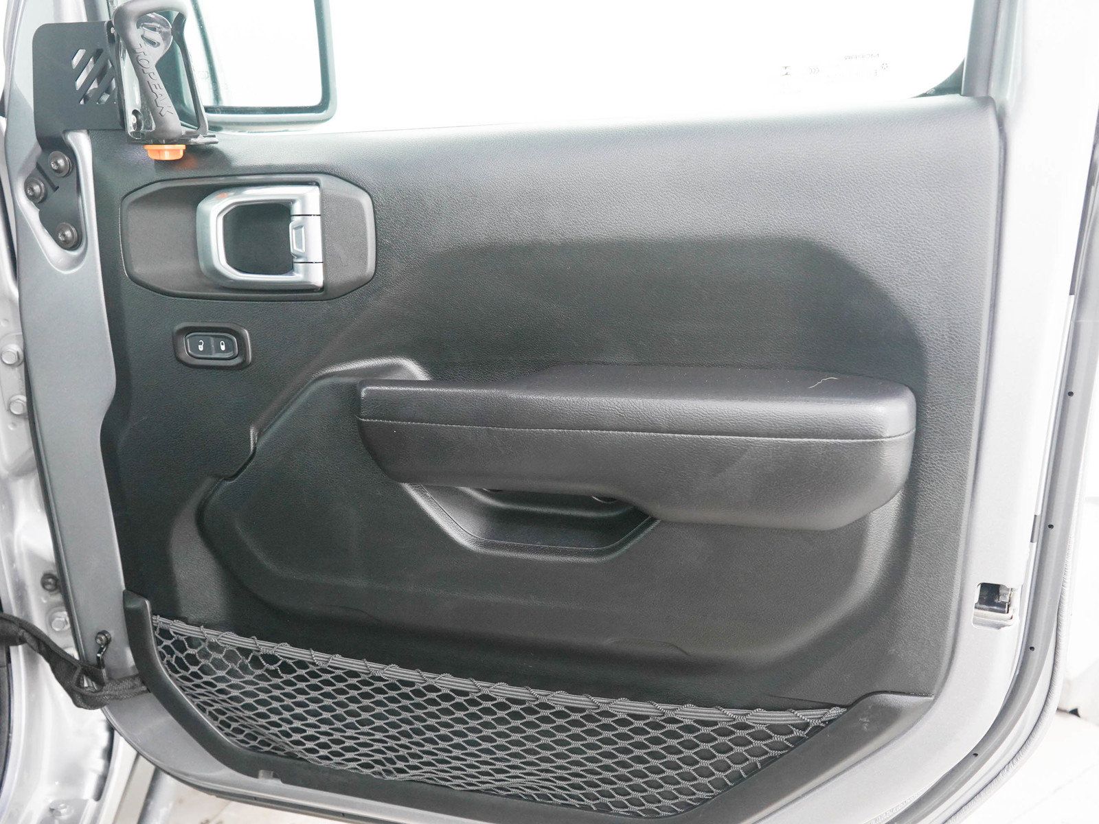 Used 2019 Jeep Wrangler Sport AWD/4WD image 11