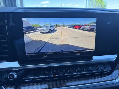 Used 2022 GMC Sierra 1500 Elevation AWD/4WD image 23