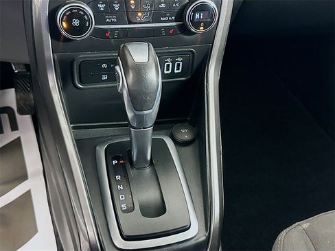 Used 2019 Ford EcoSport SE image 16