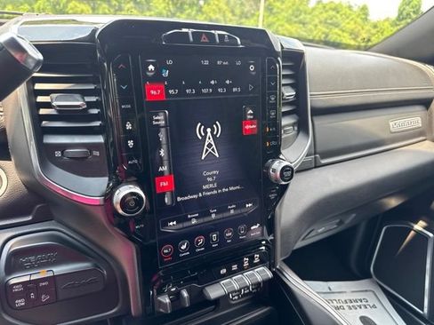 Used 2020 RAM 2500 Laramie AWD/4WD image 19