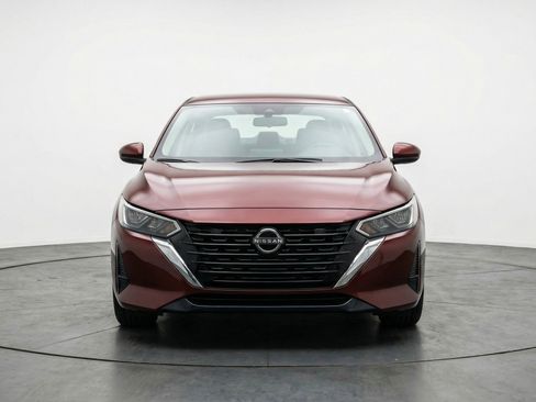 Used 2025 Nissan Sentra SV FWD image 2