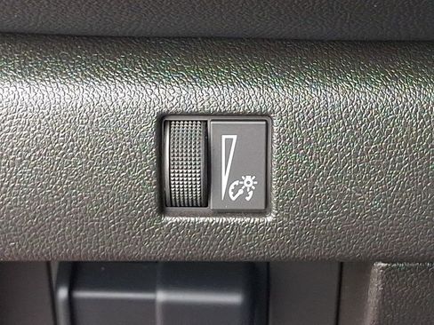 Used 2024 Chevrolet Colorado LT w/ LT Convenience Package II AWD/4WD image 23