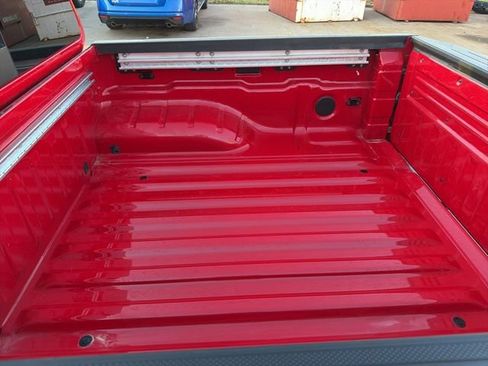 Used 2024 Nissan Frontier PRO-4X w/ Technology Package image 31