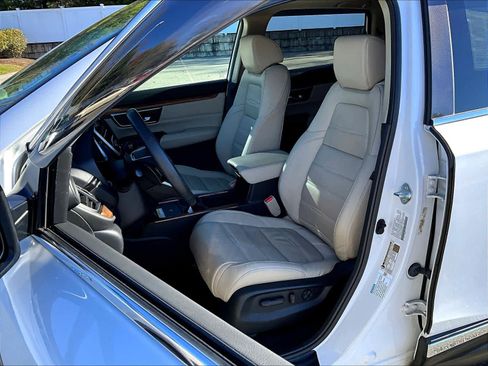 Used 2022 Honda CR-V Touring image 10