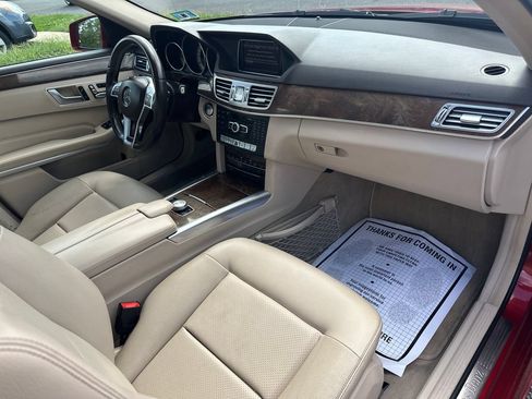 Used 2014 Mercedes-Benz E 350 4MATIC Sedan image 22