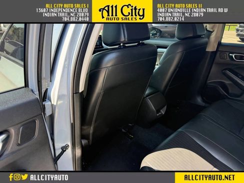 Used 2022 Honda Civic Touring image 25