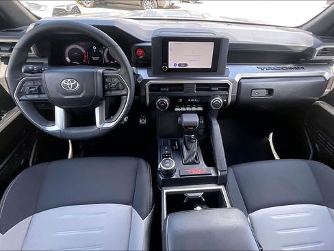 Used 2025 Toyota Tacoma TRD Sport image 15