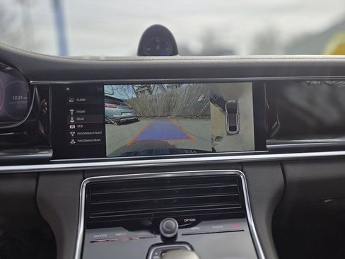 Used 2020 Porsche Panamera 4 image 15