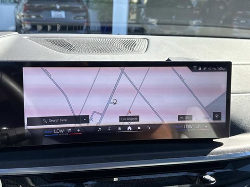 Used 2026 BMW X5 sDrive40i w/ Premium Package image 25