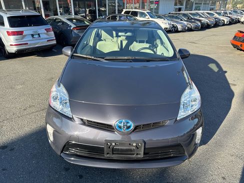 Used 2014 Toyota Prius Two image 10
