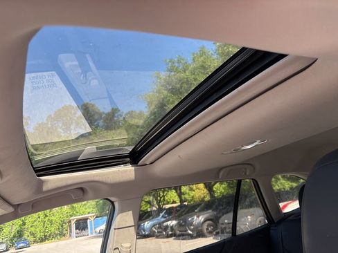 Used 2022 Subaru Outback Limited w/ Popular Package #2 image 4