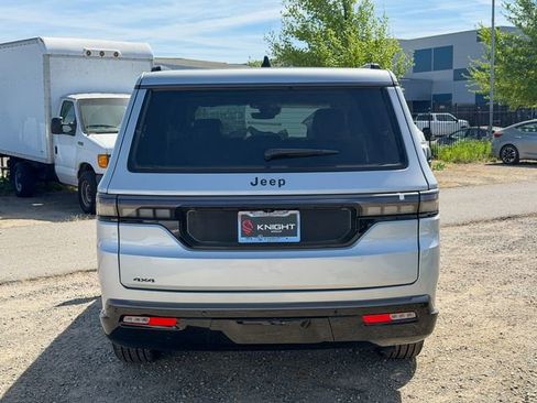 New 2026 Jeep Grand Wagoneer L Limited image 9