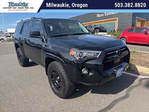 Used 2024 Toyota 4Runner SR5 image 1