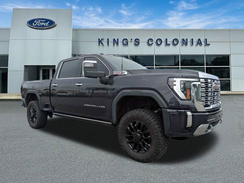 Used 2024 GMC Sierra 2500 Denali w/ Denali Reserve Package AWD/4WD image 1