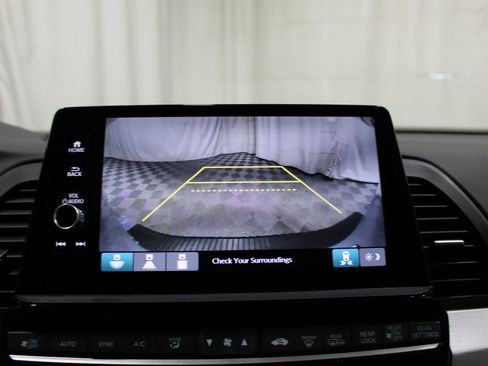 Used 2025 Honda Odyssey Sport-L image 16