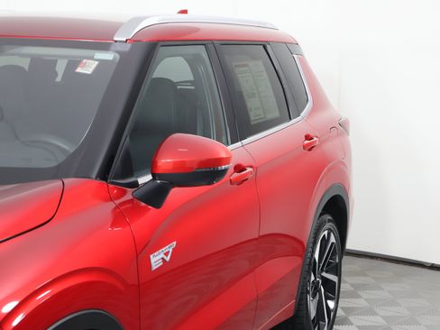 Used 2024 Mitsubishi Outlander SEL image 13