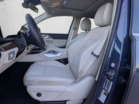 Certified 2025 Mercedes-Benz GLE 450 4MATIC image 17