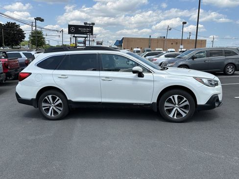 Used 2019 Subaru Outback 2.5i Limited w/ Popular Package #2 AWD/4WD image 9