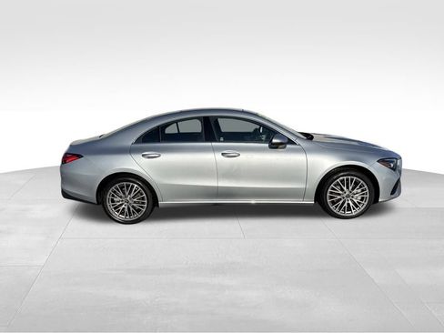 Used 2025 Mercedes-Benz CLA 250 4MATIC image 6