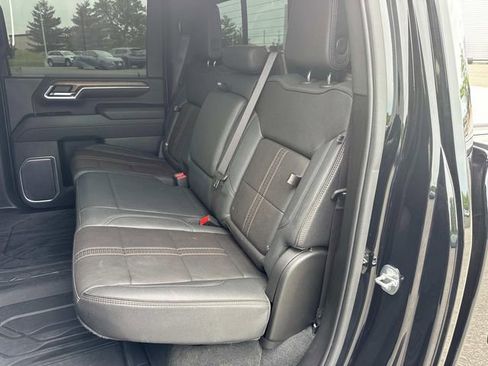 Used 2024 Chevrolet Silverado 2500 High Country w/ High Country Premium Package AWD/4WD image 17